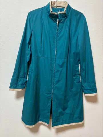 시빌라 발수 스프링 코트 얇은 소재 코트 에메랄드 그린 M, L 대응