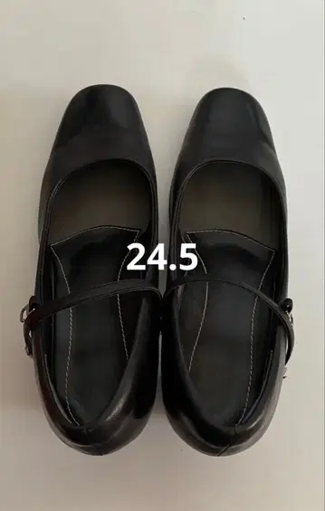 블랙 스트랩 스퀘어토 펌프스 24.5