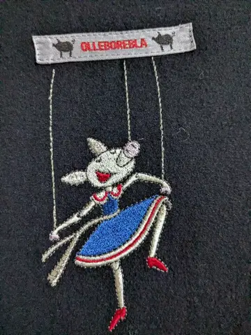 올레볼레 브라 (알베로베로) 튜닉 기장, 밑단 슬릿 입은 긴팔 티셔츠