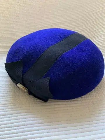 MOSCHINO 모스키노 베레모