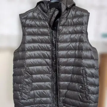 Calvin Klein Jeans 후드 부착 다운 베스트 블랙