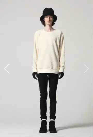 [ 정가 16000 ] Wizzard/LOOP SWEAT