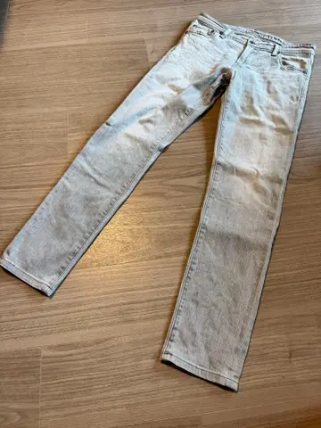 [ 가격 인하 ] 투모로우랜드 AG 데님 팬츠 라이트 그레이