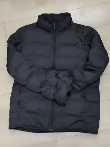 유니클로 울트라 라이트 다운 와이드 퀼트 자켓