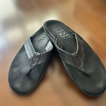 아일랜드 슬리퍼 샌들