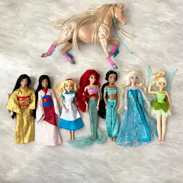 디즈니 인형 7개 세트 (+ 덤으로 말 인형)