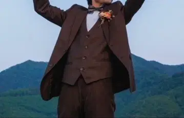 브라운 턱시도 턱시도 셔츠 나비 넥타이 서스펜더 클리닝 완료