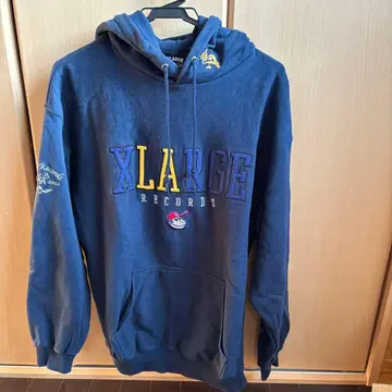 XLARGE 네이비 후드티 M 사이즈