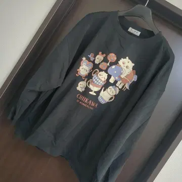 CHIKAWA IN WONDERLAND 블랙 트레이닝복