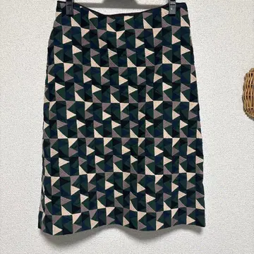 새상품급 미나 페르호넨 스커트