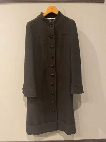 다크 브라운 버튼 롱 코트