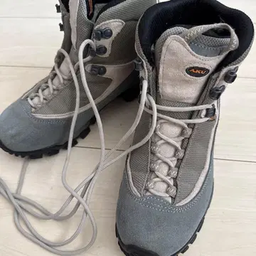 AKU AIR8000 23.5cm 트레킹 슈즈