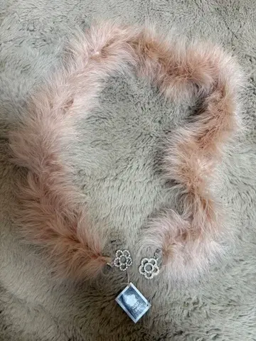 MARY QUANT 핑크 퍼 머플러 미사용 새상품