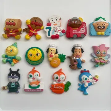 호빵맨 쿠츠쿠츠데스