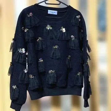 비쥬 아이템 부착 니트