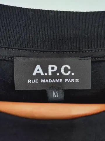 [ 미사용 새상품 ] A.P.C. 블랙 T셔츠 M