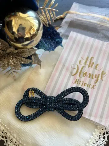 네이비 비쥬 리본형 헤어 액세서리 주머니 포함