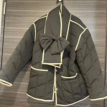 블랙 퀼팅 자켓 머플러 포함