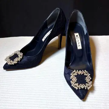 다이애나 스틸레토 레이스 버클 비쥬 펌프스 하이힐