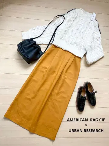 새상품 새상품급 코디 세트 어반 리서치 니트 스커트