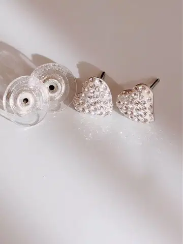 스와로브스키 하트 파베 귀걸이