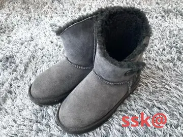 EMU 그레이 어그 부츠