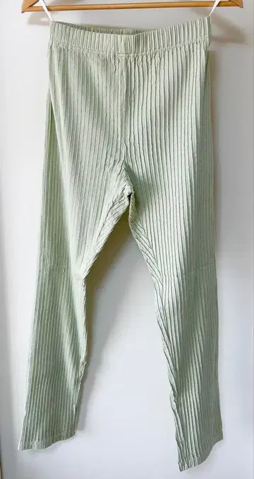 야코마리칼도 총 핀턱 레깅스 컷소 팬츠