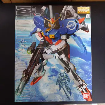 반다이 MG S 건담