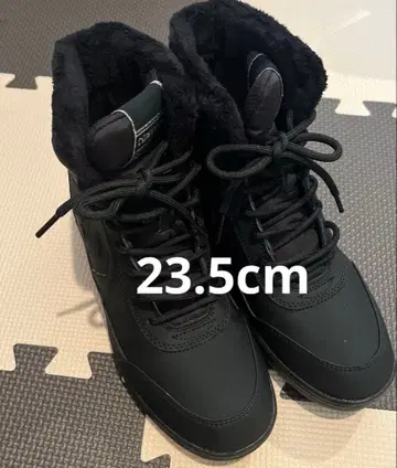 컨버스 블랙 하이컷 스니커즈 겨울