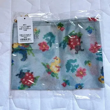 [새상품] 페일러 FEILER 메쉬 파우치 M 사이즈 실버 그레이