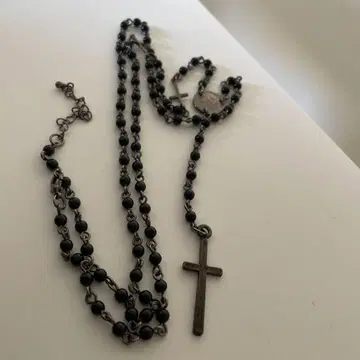 블랙 로자리오풍 목걸이
