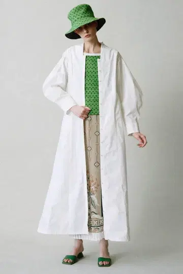 뮤럴 셔츠 원피스 화이트