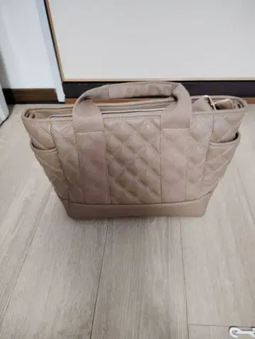 시마무라 베이지 퀼팅 숄더백