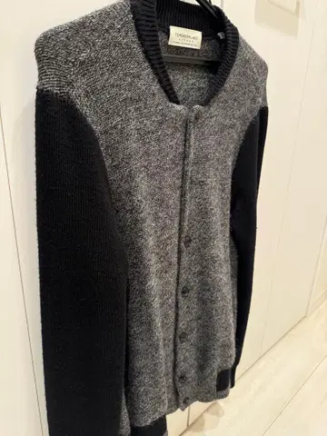 [ 가격 인하 ] 투모로우랜드 tricot 니트