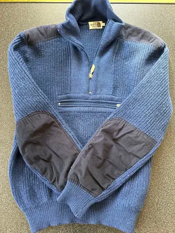 THE NORTH FACE 네이비 니트 스웨터