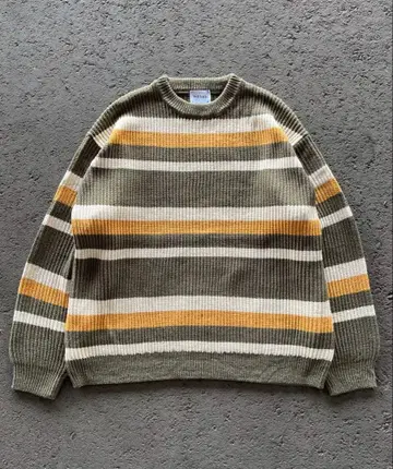 [ PICSAS ] 랜덤 보더 크루 니트