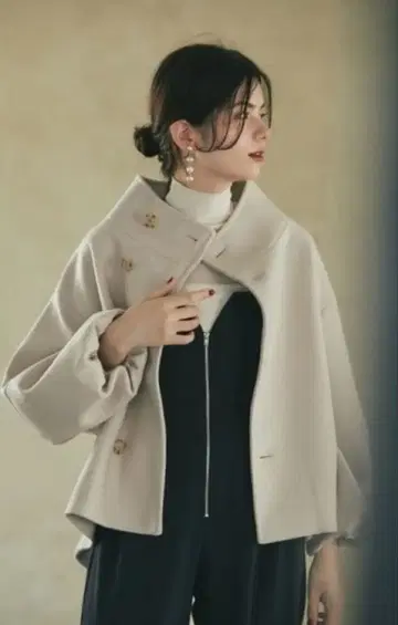 스탠드 칼라 숏코트*노스탤지어