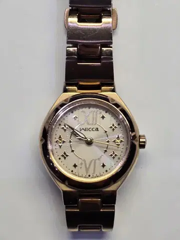 시티즌 위카 wicca 솔라 아날로그 손목시계 골드 중고품