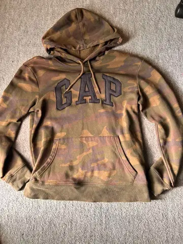 gap 카모 무늬 후드티