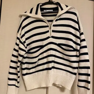 ZARA 스트라이프 지퍼 스웨터
