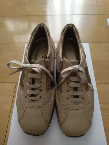 VITA NOVA 비타노바 스니커즈 23cm 베이지