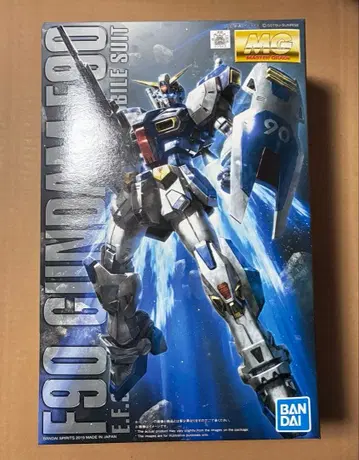 MG 1/100 건담 F90 프라모델