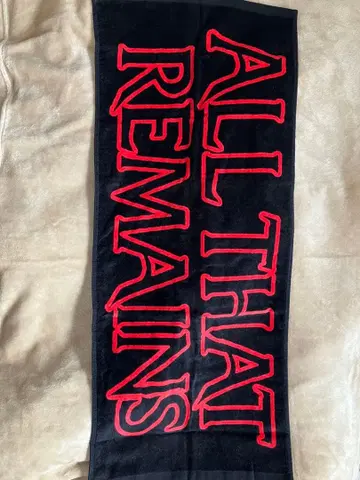 ALL THAT REMAINS 타월 블랙/레드