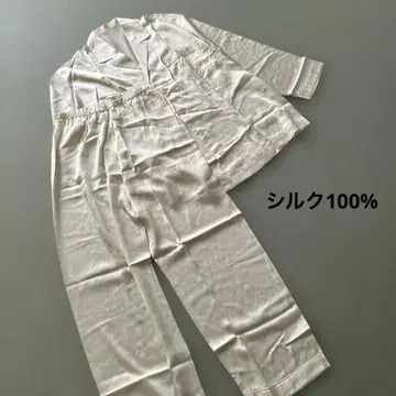 미사용 자수 포켓 실크 파자마 상하의