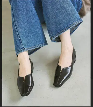 LE TALON 2.5cm 스퀘어 슬릿 소프트 플랫