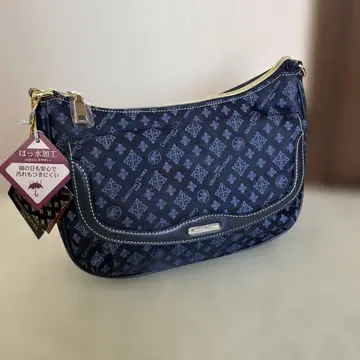 크리스찬 올리비에 숄더백 미사용 새상품 네이비