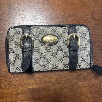 모노그램 패턴 장지갑