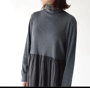 미즈이로 인드 롱 원피스 하이넥 개더 블랙 긴팔