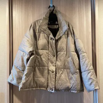 Bershka 체크 무늬 다운 자켓 XS/S