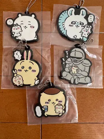 치이카와 제일복권 러버 키링 토끼 모몽가